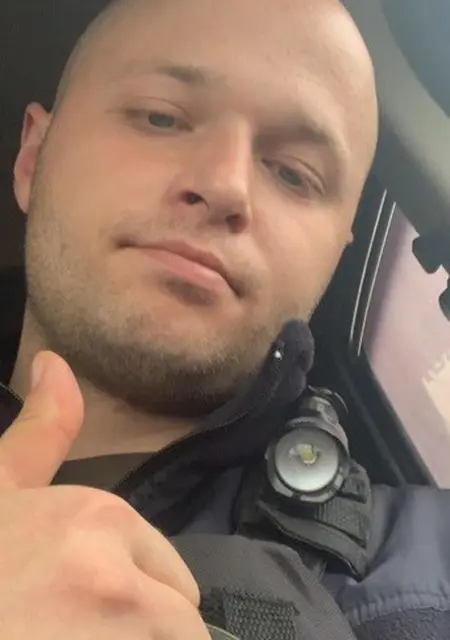 Дмитрий з Кропивницького, мені 28 років, познайомлюсь для вірт