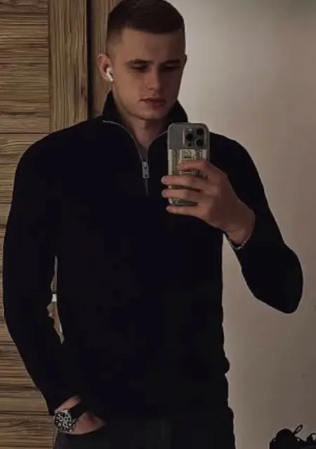 Я Рома, 25, знакомлюсь без обязательств в Цефен