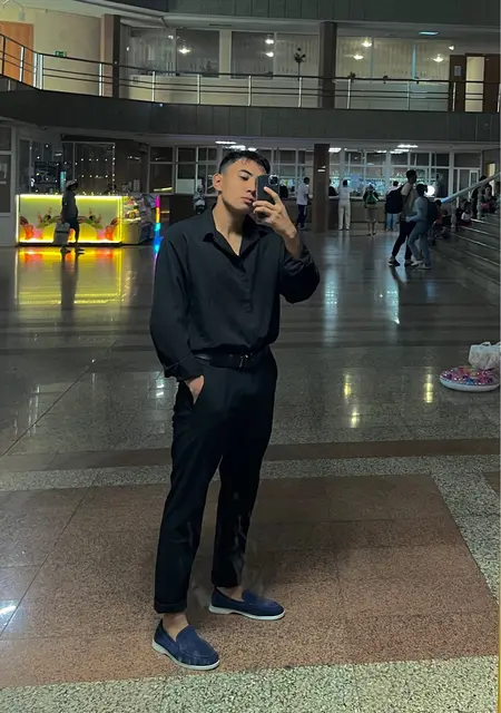 Raiymbek из Семей, мне 22, познакомлюсь на одну ночь