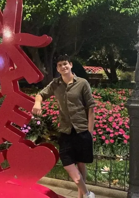 Soy Rodrigo, 27 años, conociéndome para lío de una noche en Madrid
