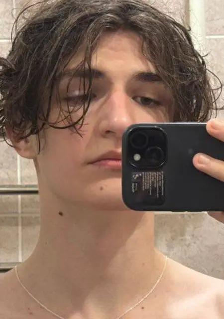 Я Иван, 19, знакомлюсь для вирта в Таллине