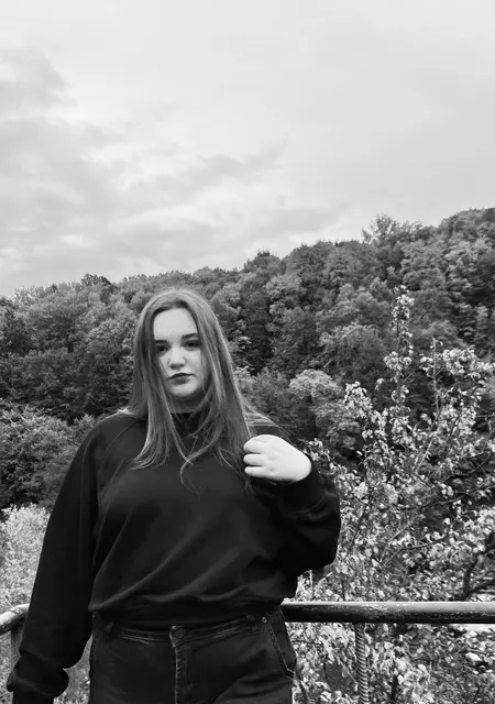Віолетта из Киева, ищу на сайте общение