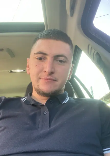 Slavik из Стрыя, ищу на сайте знакомства на одну ночь