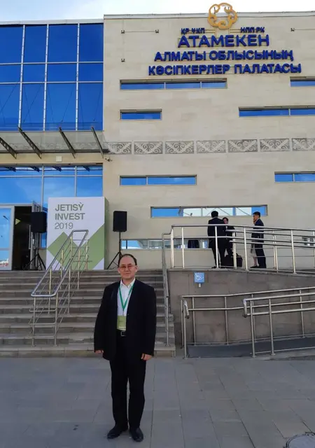 Я Консул, 57, из Алматы, ищу знакомства без обязательств