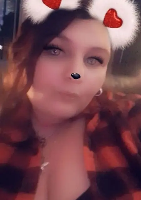 I'm Cheryl, 32 from London, seeking connections for traveling