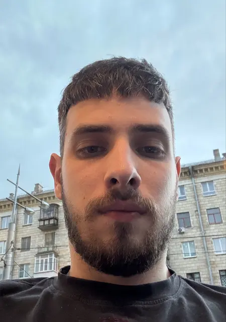 Denis з Броварів, шукаю на сайті спілкування