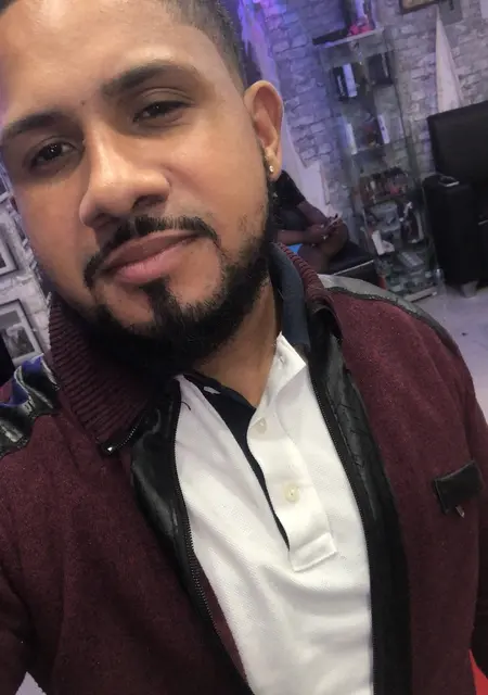 Victor из Санто-доминго Эста, мне 30, познакомлюсь для общения