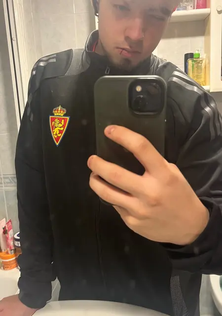 Karlos из Сарагосы, ищу на сайте знакомства без обязательств