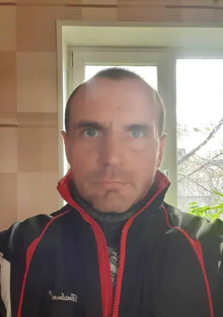 Я Юрий, 39 років з Новопскова, шукаю знайомства без зобов'язань