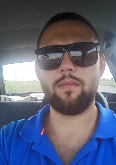 Vasyan из Ровно, мне 37, познакомлюсь без обязательств