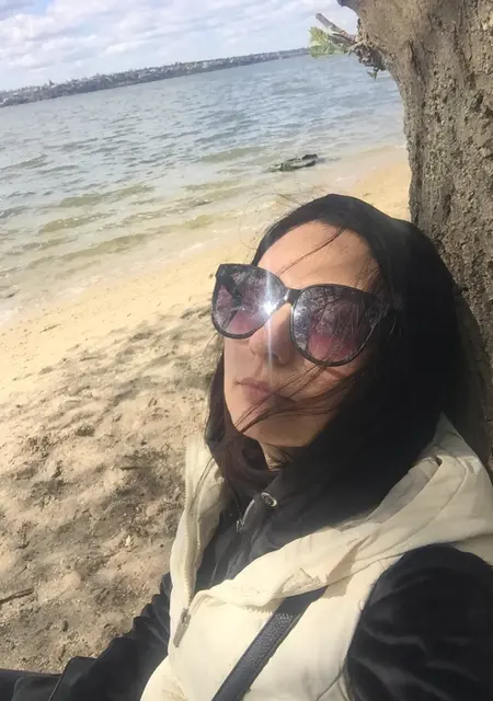 Николь из Одессы, мне 36, познакомлюсь на одну ночь