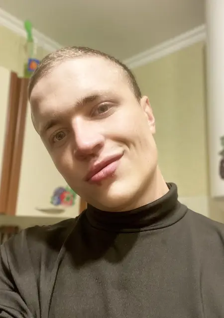 Я Дмитрий, 24, из Кременчуга, ищу знакомства на одну ночь