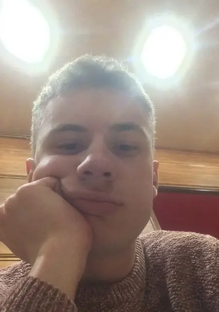 Макс из Луганска, ищу на сайте знакомства на одну ночь