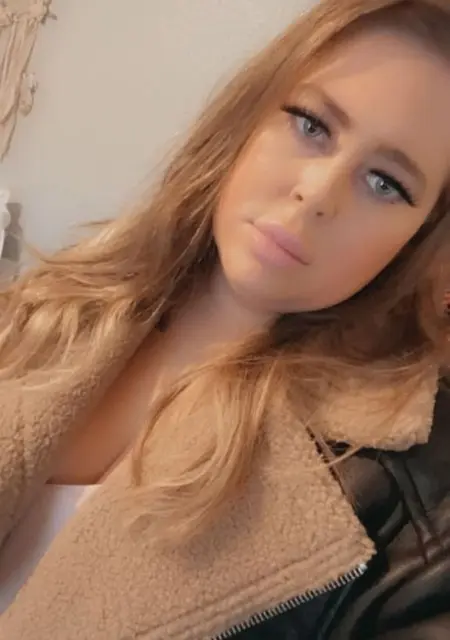 I'm Becky, 29, looking to meet in London