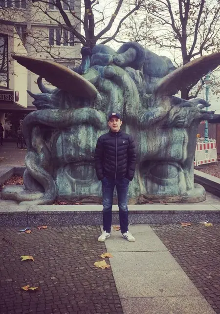 Дима из Пинска, ищу на сайте знакомства на одну ночь