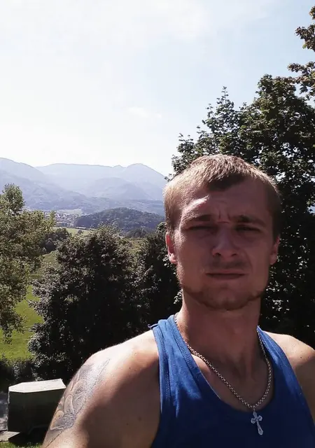 Я Саша, 37 років, знайомлюсь без зобов'язань у Львові