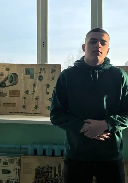 Алексей из Орши, мне 21, познакомлюсь без обязательств