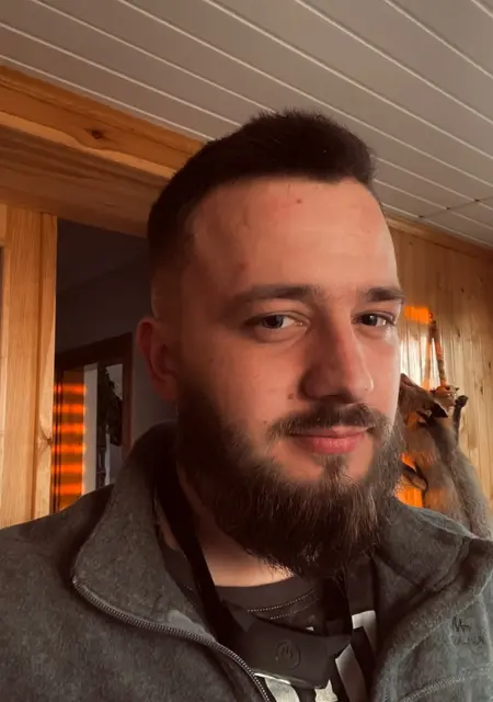 Я Іван, 28, из Павлограда, ищу знакомство для совместных путешествий