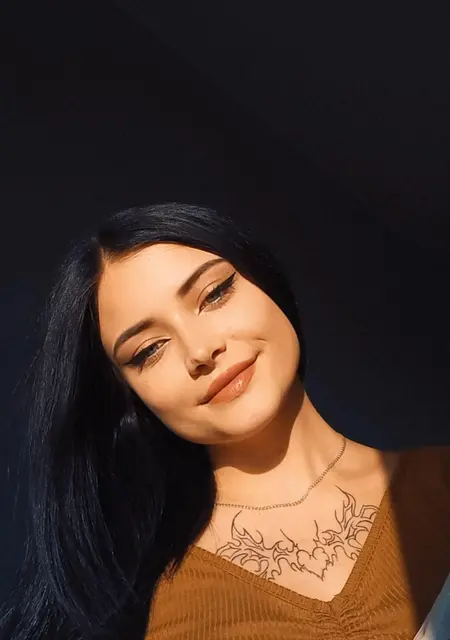 Я Аня, 22 років, знайомлюсь для приємне проведення часу у Івано-Франківськ