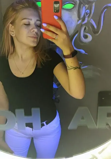 Анна из Херсона, мне 28, познакомлюсь для вирта