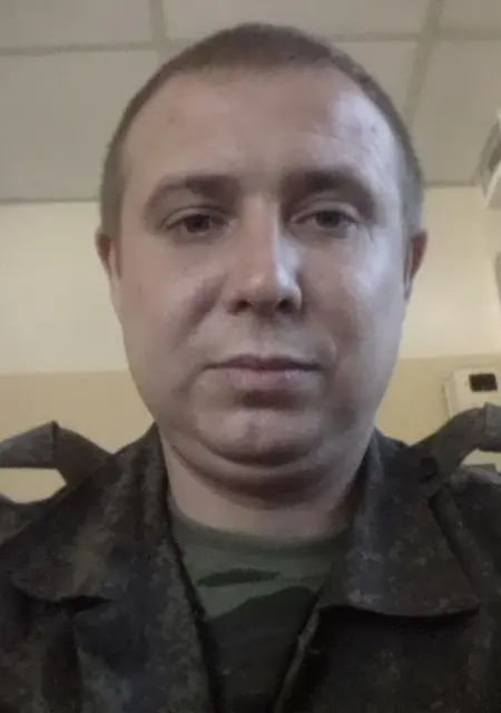 Я Саша, 35, знакомлюсь на одну ночь в Донецке