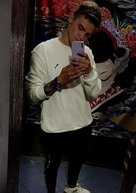 Danil з Слов'янськ, шукаю на сайті знайомства на одну ніч