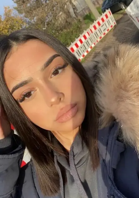 Я Merve, 28, из Стамбула, ищу знакомство для дружбы