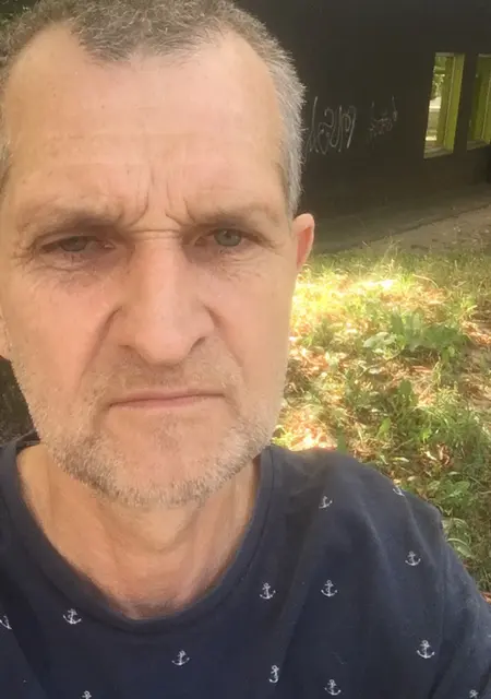 Я Юра, 63, из Львова, ищу знакомства на одну ночь