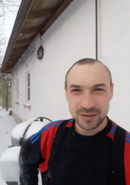 Я Анатолій, 38 років з Полтавы, шукаю знайомства без зобов'язань