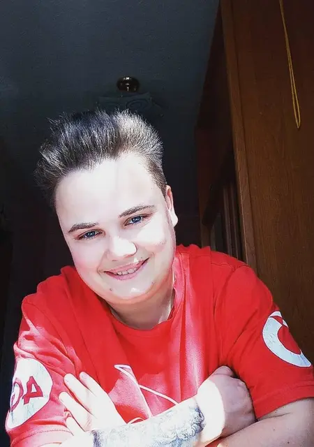 Влада из Днепра, ищу на сайте постоянные отношения