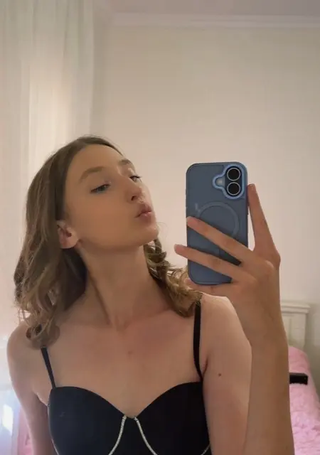 Я Арина, 20, знакомлюсь для постоянных отношений в Минске