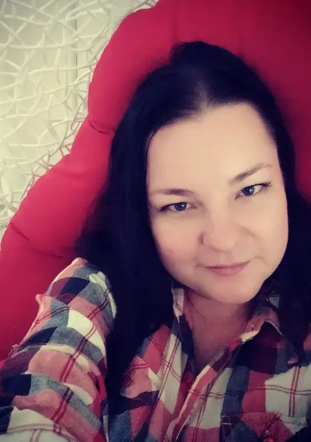 Я Рина, 35, знакомлюсь для приятного времяпровождения в Днепре