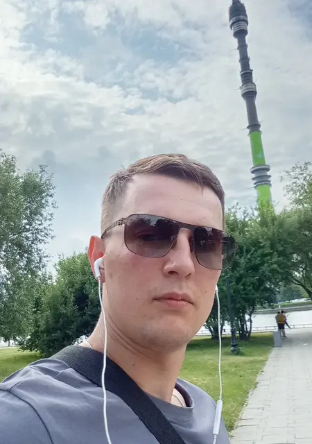 Сергей из Мозыря, мне 29, познакомлюсь на одну ночь