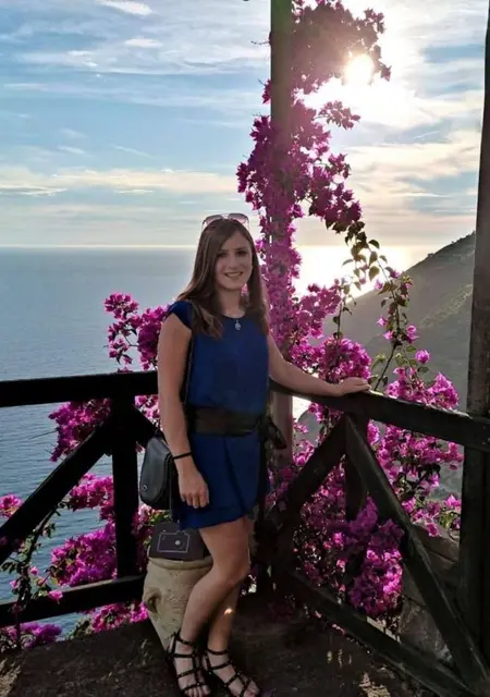 Я Giulia, 26, из Рима, ищу знакомство