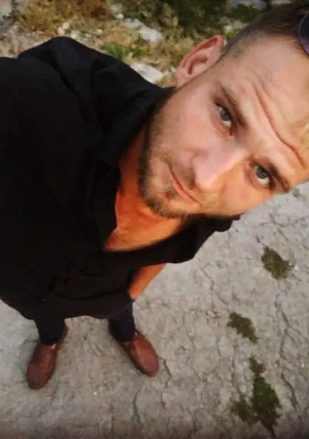 Я Сергей, 32 років, знайомлюсь без зобов'язань у Кривому Розі