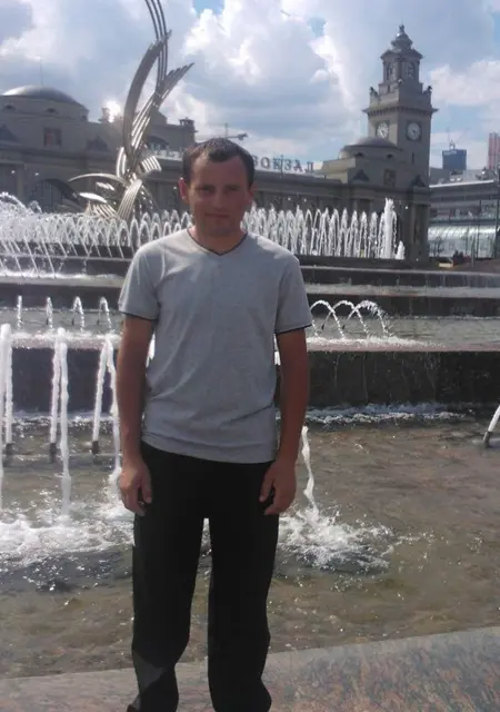 Mukola з Чернівців, мені 30 років, познайомлюсь для спілкування