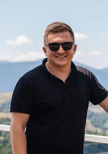 Володимир из Черновцов, мне 28, познакомлюсь для вирта