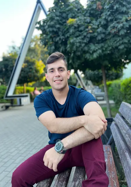 Я Эдгар, 24, знакомлюсь без обязательств в Руане