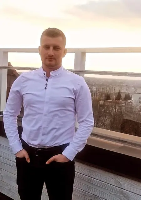 Я Влад, 27, из Винницы, ищу знакомство для приятного времяпровождения