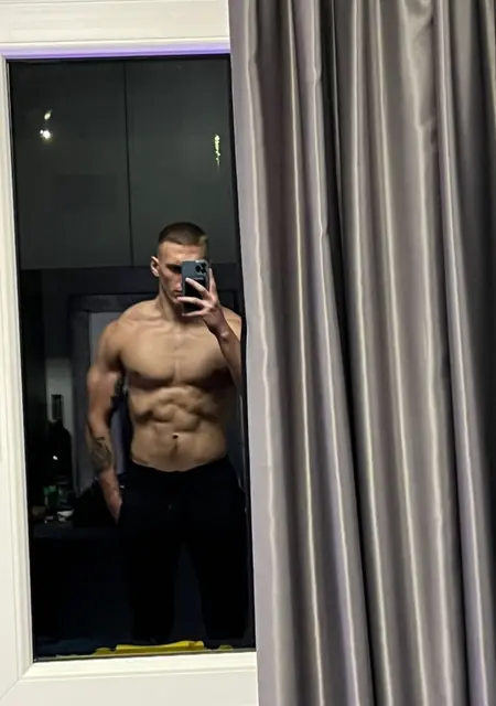 Євгеній з Рівного, шукаю на сайті спільні подорожі