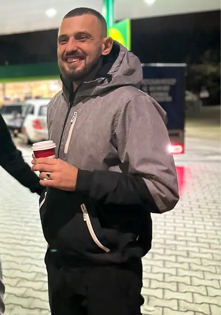 Я Богдан, 24 років, знайомлюсь без зобов'язань у Луцьку