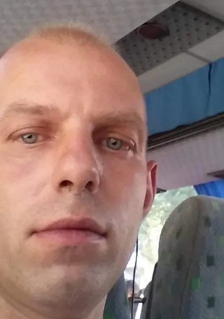 Я Андрій, 47, знакомлюсь для общения в Луцке