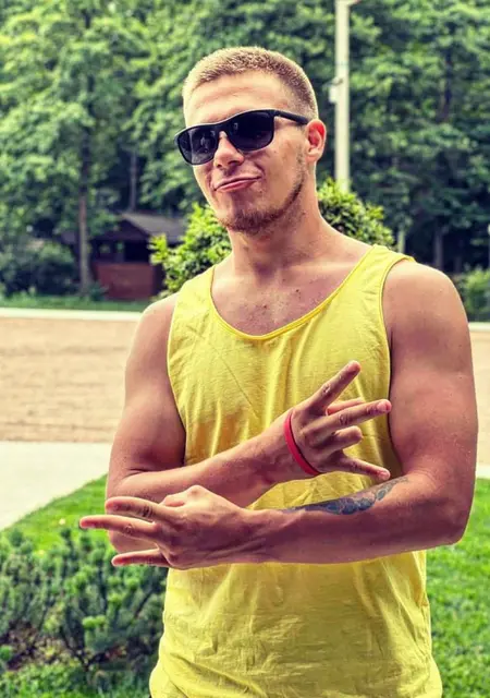 Я Zhenya, 27 років, знайомлюсь без зобов'язань у Житомире