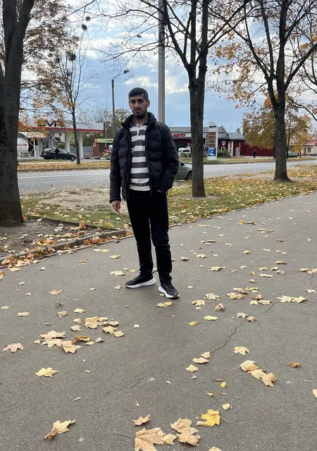 Я Nijat, 35, из Першотравенска, ищу знакомство для открытые отношения