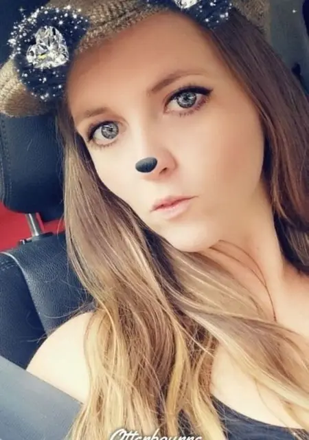 Sophie из Лондона, мне 32, познакомлюсь