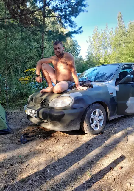 Діма з Хмельницького, мені 29 років, познайомлюсь без зобов'язань