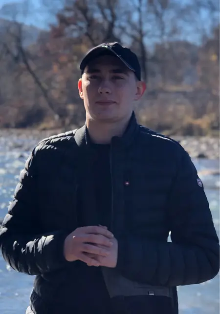 Антон из Винницы, мне 27, познакомлюсь для дружбы