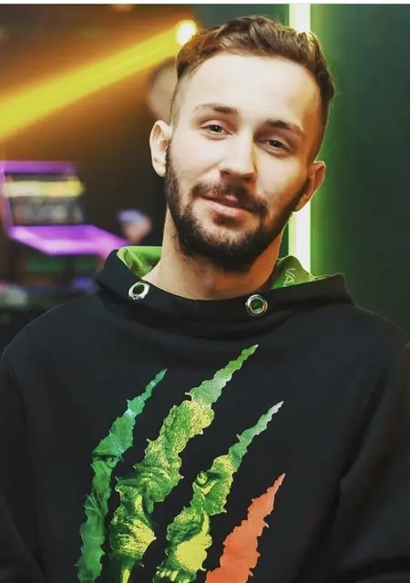 Данил з Краматорськ, шукаю на сайті знайомства на одну ніч