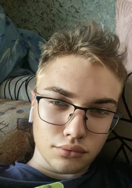 Я Alexey, 20, из Запорожья, ищу знакомство для приятного времяпровождения