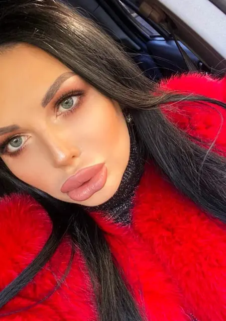 Я Катерина, 30, из Львова, ищу знакомство для приятного времяпровождения